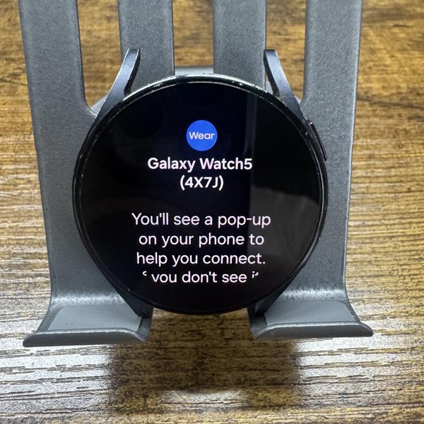 Samsung Galaxy Watch5 - Unlocked, Graphite, 40mm