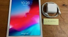 Fair
													Apple iPad Air 2 - Wi-Fi, Gold, 64 GB, photo 1 of 19