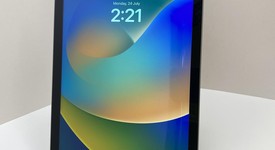Mint
													Apple iPad 5th Gen - Unlocked, Gray, 32 GB, A1823, photo 1 of 5