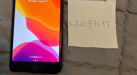 Good
													Apple iPhone 8 Plus - Unlocked, Gray, 64 GB, A1864, photo 4 of 8
