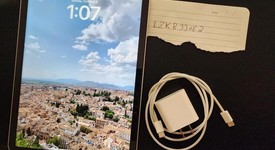 Mint
													Apple iPad Air 5th Gen - Wi-Fi, Starlight, 256 GB, A2588, photo 3 of 7