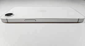 Mint
													Apple iPhone 16e - Verizon, White, 128 GB, A3212, photo 3 of 6
