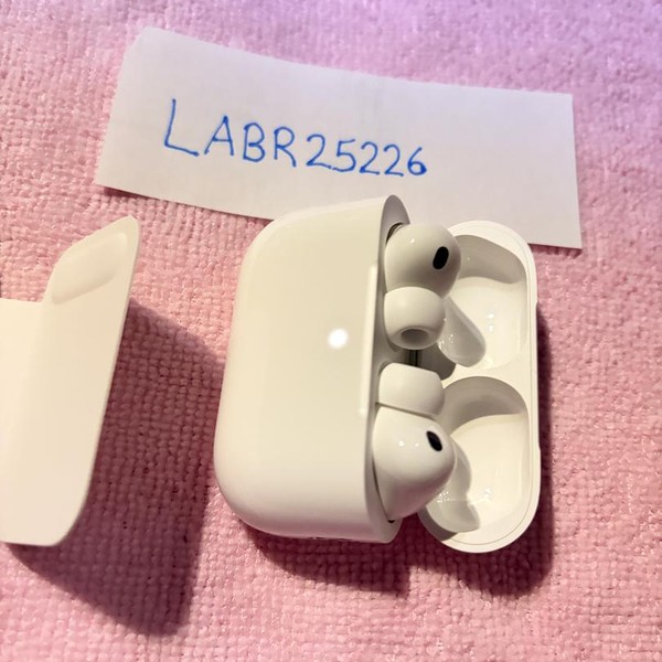 Apple AirPods Pro 3