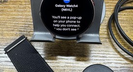 Good
													Samsung Galaxy Watch4 - Unlocked, Gold, 40mm, photo 4 of 5
