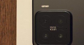 Mint
													Xiaomi 15 - Unlocked Non-US, Black, 512 GB, 16 GB, photo 4 of 14
