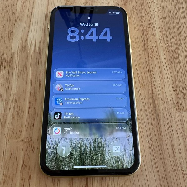 Apple iPhone 11 - Unlocked, 128 GB, Yellow, A2111