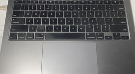 Good
													MacBook Air 2020 - 13" - I5, Gray, 256 GB, 8 GB, photo 4 of 12