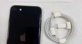 Mint
													Apple iPhone SE 3rd Gen 2022 - Unlocked, Midnight, 64 GB, A2595, photo 1 of 9