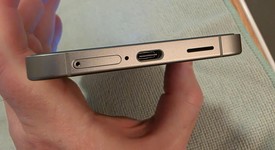 Mint
													Samsung Galaxy S25 FE - Unlocked, Navy Blue, 256 GB, SM-S731U1, photo 3 of 8