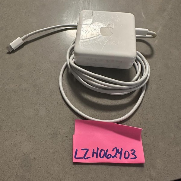 MacBook Pro 2017 (No Touch Bar) - 13 inch - 256 GB, Silver, 8 GB, Intel Core i5