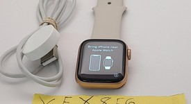 Good
													Apple Watch SE 1st Gen 40mm - Unlocked, Gold, A2353 - Cellular, Aluminum, photo 4 of 4