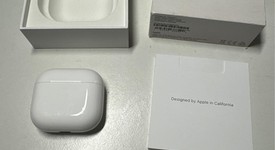 Used
													Apple AirPods 4th Gen - Standard, photo 1 of 3