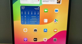 Good
													Apple iPad Pro 12.9" 6th Gen 2022 - Unlocked, Gray, 128 GB, photo 1 of 7