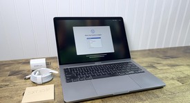 Good
													MacBook Pro 2020 - 13" - I5, Gray, 256 GB, 16 GB, photo 1 of 9