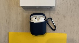 Used
													Apple AirPods 2nd Gen - Lightning Case, photo 1 of 4