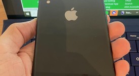 Mint
													Apple iPhone Xr - Verizon, Black, 64 GB, A1984, photo 2 of 8