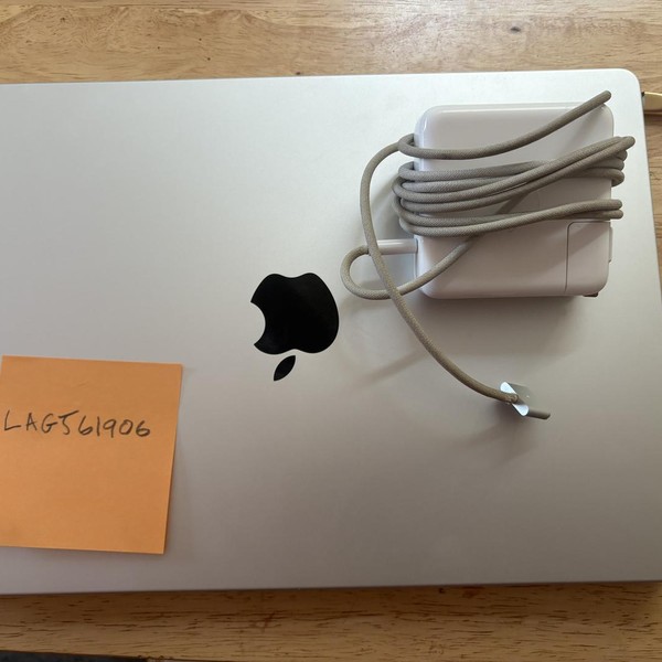 MacBook Pro 2023 - 14 inch - 512 GB, Silver, 16 GB, Apple M2 Pro 10-core