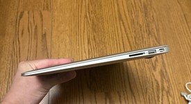 Good
													MacBook Air 2017 - 13" - I5, Silver, 512 GB, 8 GB, photo 2 of 9