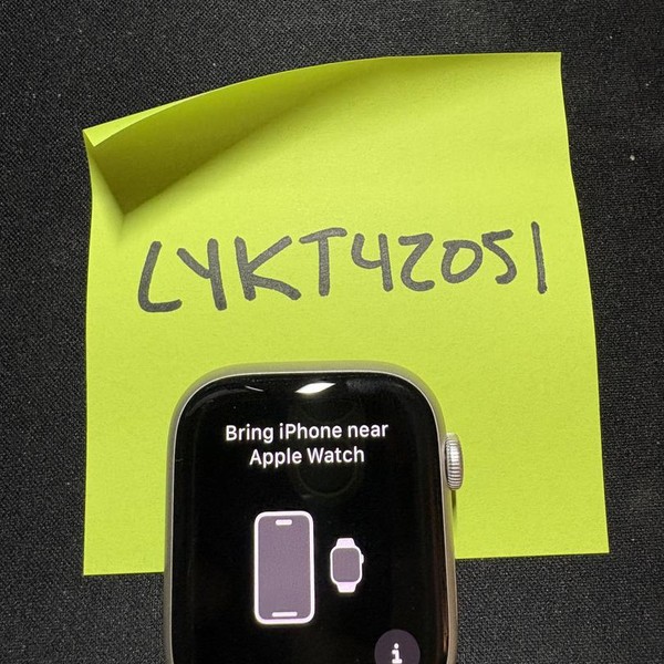 Apple Watch Series 7 45mm - Starlight, A2474 - GPS, Aluminum