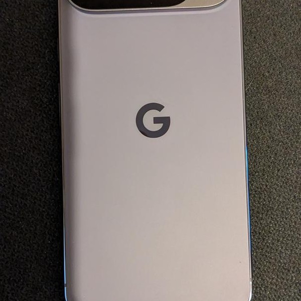 Google Pixel 10 Pro XL - Unlocked, 256 GB, Moonstone, GUL82