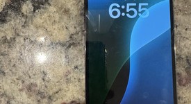 Good
													Apple iPhone 13 Pro Max - Unlocked, Green, 128 GB, A2484, photo 1 of 4
