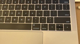 Good
													MacBook Pro 2018 (With Touch Bar) - 13" - I5, Gray, 256 GB, 16 GB, photo 2 of 7