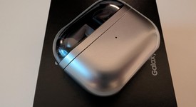 Used
													Samsung Galaxy Buds3 Pro - Silver, photo 4 of 8