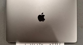 Good
													MacBook Pro 2018 (With Touch Bar) - 13" - I5, Gray, 512 GB, 16 GB, photo 3 of 7