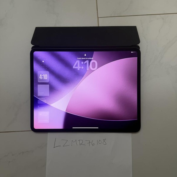 Apple iPad Pro 13 inch (M4) 2024 - Wi-Fi, 256 GB, Silver, 8 GB, A2925, Standard Glass