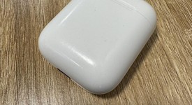 Used
													Apple AirPods 1st Gen - Lightning Case, photo 3 of 16