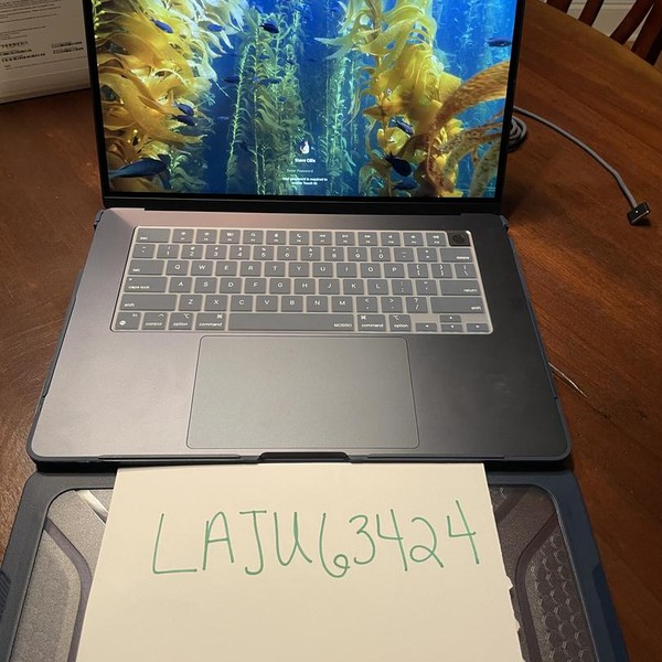 MacBook Air 2026 (M5) - 15 inch - 512 GB, Midnight, 16 GB, Apple M5 10-Core (10-core GPU)