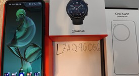 Mint
													OnePlus 12 - Unlocked, Green, 512 GB, 16 GB, CPH2583, photo 1 of 11