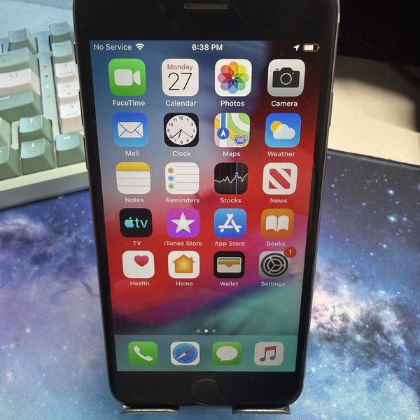 Apple iPhone 6 - Unlocked, 32 GB, Gray, A1586