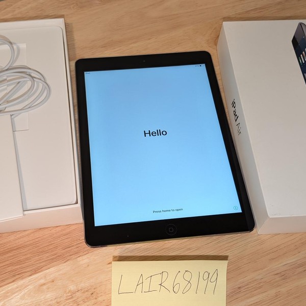 Apple iPad Air - Wi-Fi, 32 GB, Gray