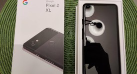 Mint
													Google Pixel 2 XL - Unlocked, Black, 64 GB, Google Edition, photo 3 of 12