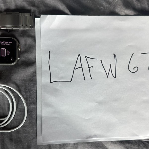 Apple Watch Ultra 49mm - Unlocked, Titanium, A2622