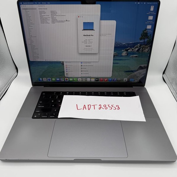 MacBook Pro 2021 - 16 inch - 512 GB, Silver, 32 GB, Apple M1 Pro 10-core