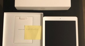 Mint
													Apple iPad 6th Gen - Wi-Fi, Gold, 128 GB, A1893, photo 3 of 7