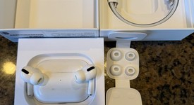 Used
													Apple AirPods Pro - Wireless Case, photo 1 of 8