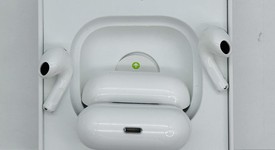 Used
													Apple AirPods 3rd Gen - MagSafe Case, photo 4 of 9
