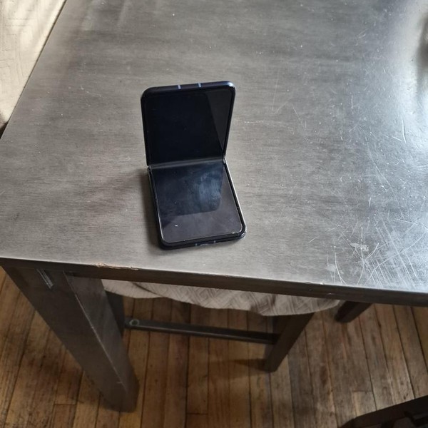 Motorola Razr (2025) - T-Mobile, 256 GB, Blue, 8 GB