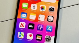 Good
													Apple iPhone 11 Pro Max - T-Mobile, Green, 64 GB, A2161, photo 2 of 7