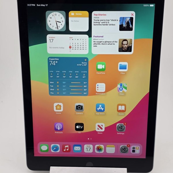 Apple iPad (6th Gen) - Wi-Fi, 32 GB, Gray, A1893