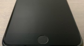 Good
													Apple iPhone 7 Plus - Sprint, Black, 32 GB, A1661, photo 4 of 7