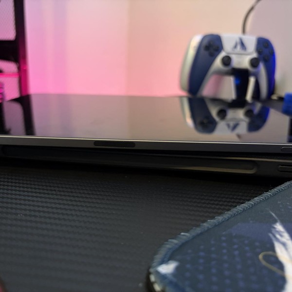 Apple iPad Pro 12.9 inch 3rd Gen 2018 - Unlocked, 256 GB, Gray, A2014