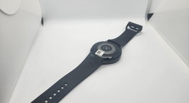 Good
													Samsung Galaxy Watch5 - Unlocked, Graphite, 40mm, photo 2 of 3