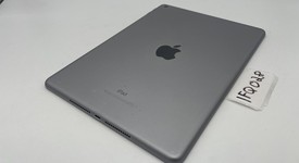 Good
													Apple iPad 5th Gen - Wi-Fi, Gray, 32 GB, A1822, photo 1 of 4