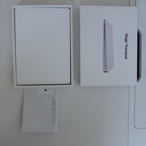 Apple Magic Trackpad - White