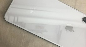 Mint
													Apple iPhone Xs Max - AT&T, Silver, 64 GB, A1921, photo 3 of 10