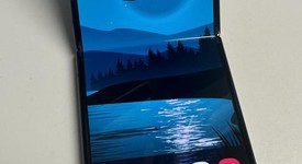 Mint
													Samsung Galaxy Z Flip4 5G - Unlocked, Graphite, 256 GB, 8 GB, SM-F721U1, photo 5 of 9